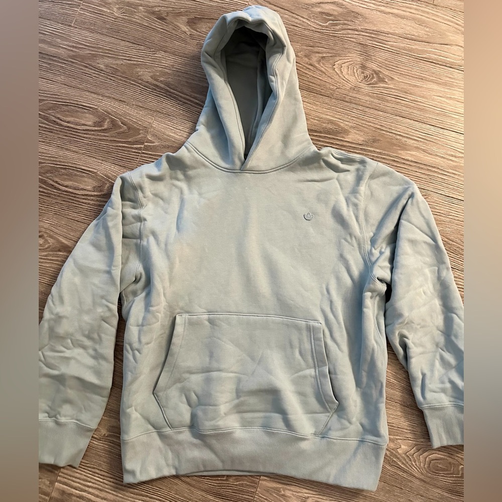 Adidas “ADICOLOR TREFOIL HOODIE” Magic Grey